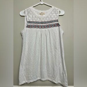 Style & Co White Embroidered Lace Tank Top - Size Medium